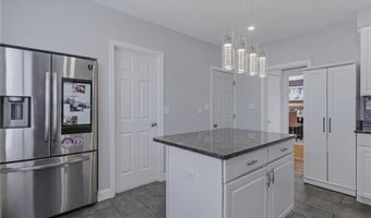 1175 Lonsdale Ave, Lincoln, RI 02865