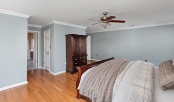 16 Heritage Dr, Allentown, NJ 08501