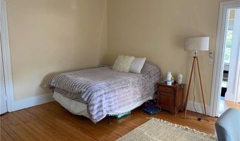 10 Clarke St, Newport, RI 02840