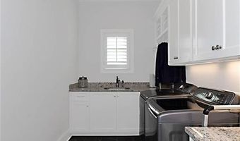 1001 Fairview Dr, Auburn, AL 36830