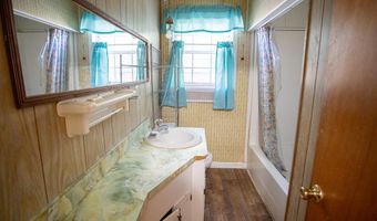 537 City Cir, Baxley, GA 31513