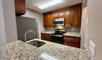 2 A Jeanette St 7, Danbury, CT 06811