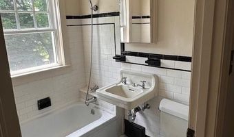 4 Preston Dr, North Kingstown, RI 02852