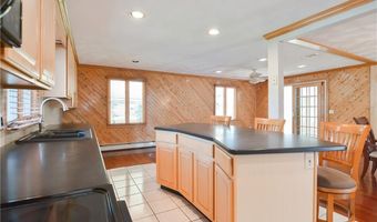 206 Shun Pike, Johnston, RI 02919