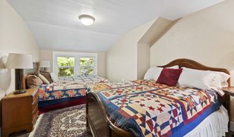 3361 Harrison Ave, Astoria, OR 97103