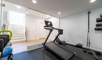 5044 Hickory Pointe Woods SE, Ada, MI 49301