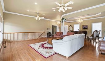136 Riverview Dr, Anderson, MO 64831