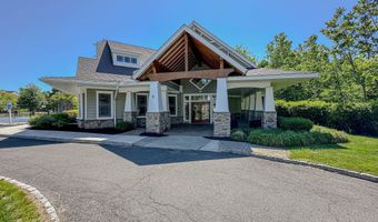 6 Lawrence Ave 6, Danbury, CT 06810