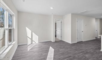 305 Rudys Ct, Ayden, NC 28513