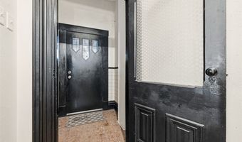 110 S 13th St, Airville, PA 15203