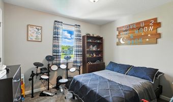 687 Sully Ct, Angola, IN 46703