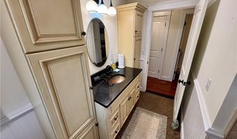 10 Lakeside Dr, Charlestown, RI 02813