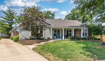 343 Oakleigh Woods Dr, Ballwin, MO 63011