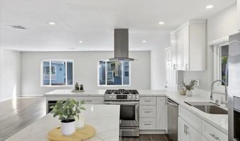 7023 San Bartolo St, Carlsbad, CA 92011