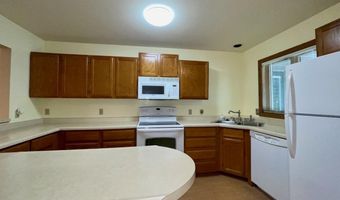 65 SPENCER VILLAGE Ct 14, Appleton, WI 54914