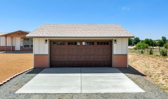 586 Sycamore Ln, Chino Valley, AZ 86323