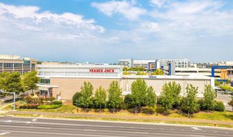44750 TIVERTON Sq, Ashburn, VA 20147