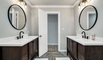 1405 Rosehaven Dr, Altus, OK 73521