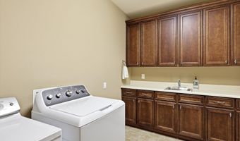 125 Ledges Trl, Alexander City, AL 35010