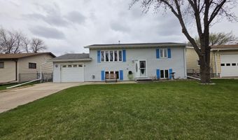 14 S Illinois St, Aberdeen, SD 57401
