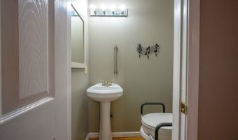 3 Doss Ln, Batesville, AR 72501