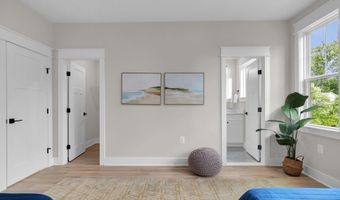 5617 23RD St N, Arlington, VA 22205