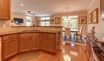 84 Andriana Ln, Albany, NY 12204