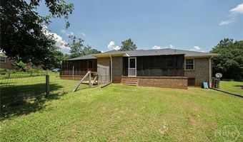 160 Jockey Club Dr, Athens, GA 30605