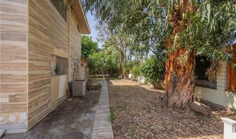 4864 E Mckinnon Dr, Anaheim, CA 92807