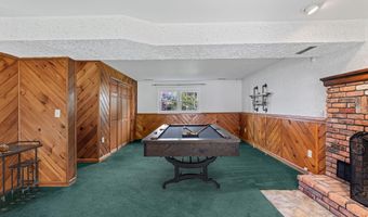 19 Midway Dr, Albany, NY 12205