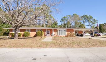 701 Smallee St, Alma, GA 31510