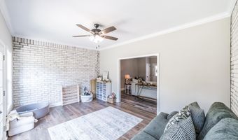 619 Crestman Dr, Arab, AL 35016
