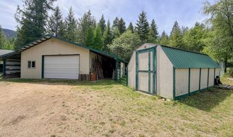 2015 THONI Rd, Addy, WA 99101