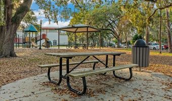 916 W YALE St, Orlando, FL 32804
