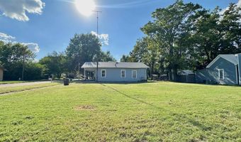 410 E Taylor Ave, Arkansas City, KS 67005