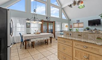 146 Elaine Dr, Bay St. Louis, MS 39520