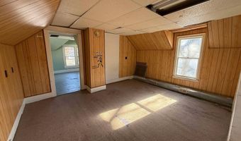 117 S Elm St, Adams, WI 53910