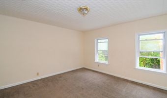 210 S CHESTNUT St, Ambler, PA 19002