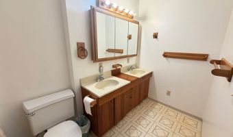 806 E Wilson Ave, Battle Mountain, NV 89820