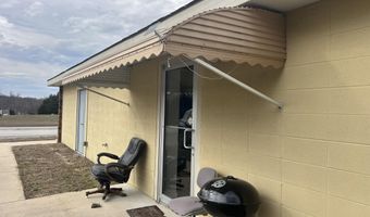 1306 Shull St, Ava, MO 65608