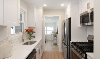 539 Mizzen Ave, Beachwood, NJ 08722