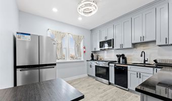 23 OBRIEN Ct 2Nd Floor, Bayonne, NJ 07002