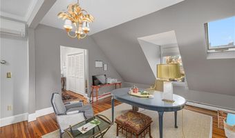 30 Bull St, Newport, RI 02840