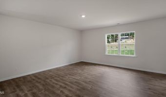 959 Misty Creek Dr, Aberdeen, NC 28315