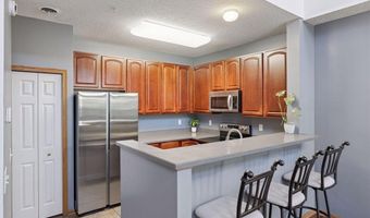 15340 Founders Ln 203, Apple Valley, MN 55124