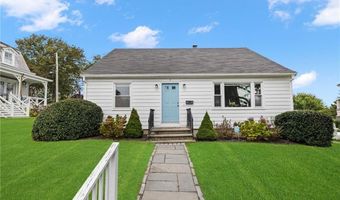 6 Cliff Ter, Newport, RI 02840
