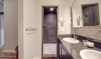 3572 Artists Way, Charlotte, NC 28205