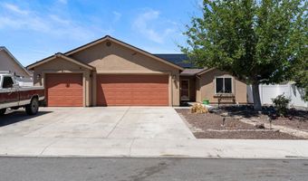 1476 Grey Bluffs Dr, Fernley, NV 89408