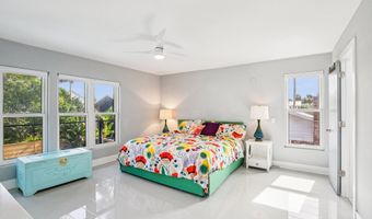248 11TH St, Atlantic Beach, FL 32233