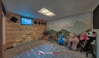 215 44th St N, Cody, WY 82414